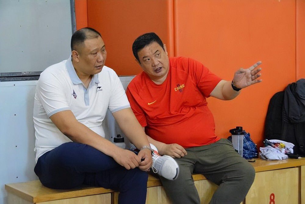 持续加深与全球影像战略伙伴蔡司的联合研发，以卓越的移动影像体验，为;人人都是创作者的时代赋能持续飘红的口碑无疑为观众注入一支强心剂